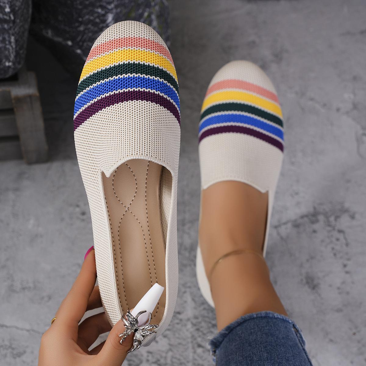 Модные женские туфли на плоской подошве — фото 4