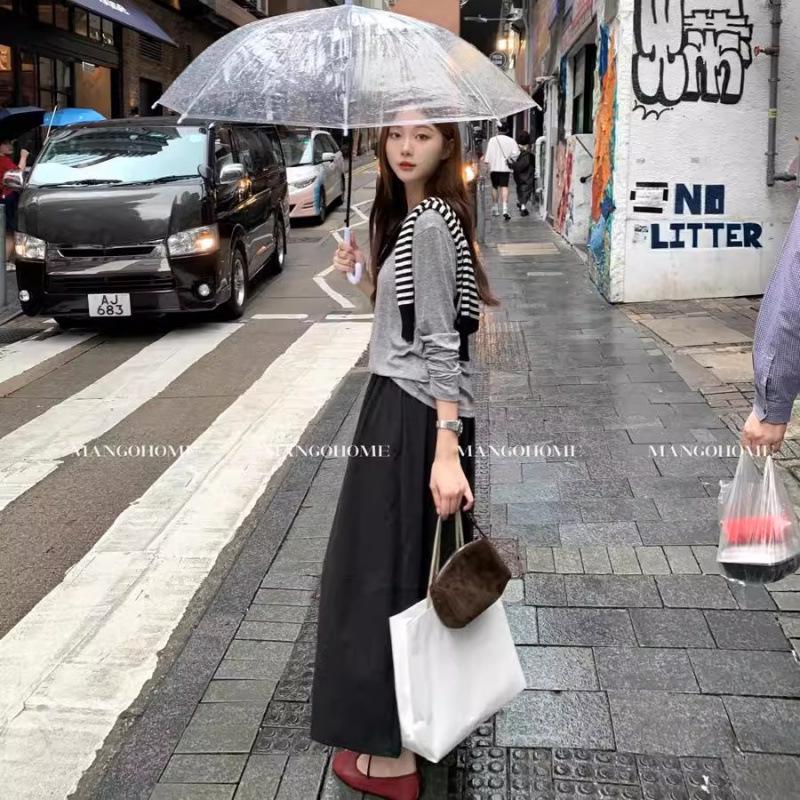 

Women s White A-line Midi Skirt - High Waist, Puffy, Elastic, Hip-covering, Slimming, Versatile, Perfect for Autumn. S синий