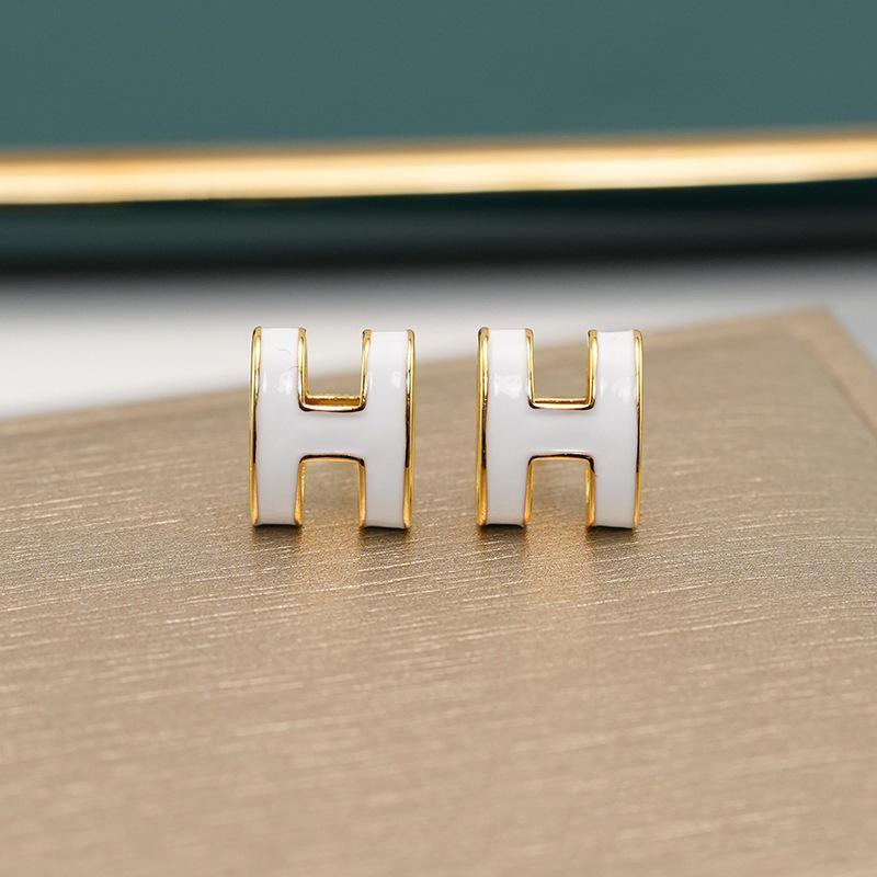 Mashi Standard H-Buchstaben Emaille Ohrstecker - Leichter Luxus, Modischer Klassischer Stil für Damen