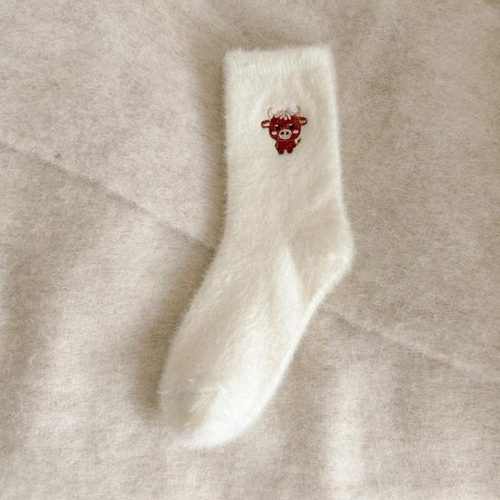 Fuzzy Highland Cow Socks Cozy Warm Plush Crew Socks Cute Embroidered Cow Thick Socks for Women Home Lounging Sleep
