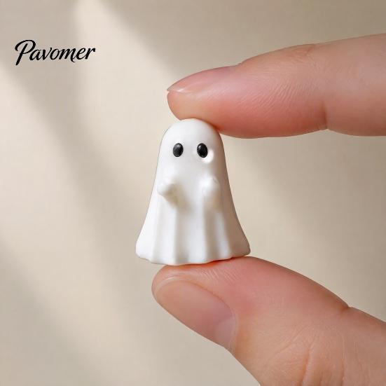 Halloween Harz Ornamente 3 Stück Mini Geister Figuren für Dekorationen, Mittelfinger und Süßigkeitentüten Füller Herz Gestufte Tabletts Tischplatten Regale