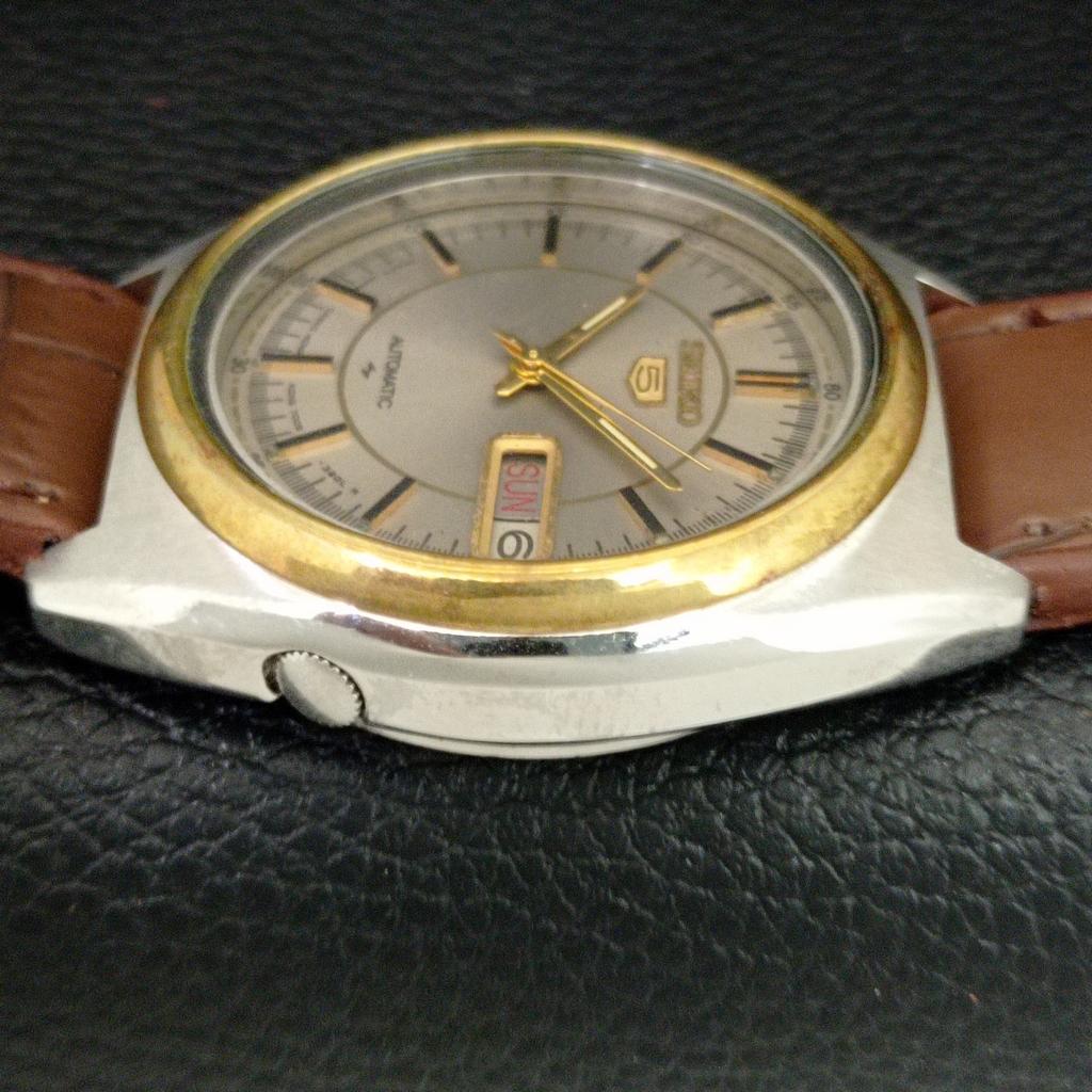 VINTAGE SEIKO 5 AUTOMATIC 7009A JAPAN MENS ORIGINAL DIAL WATCH A709155-1