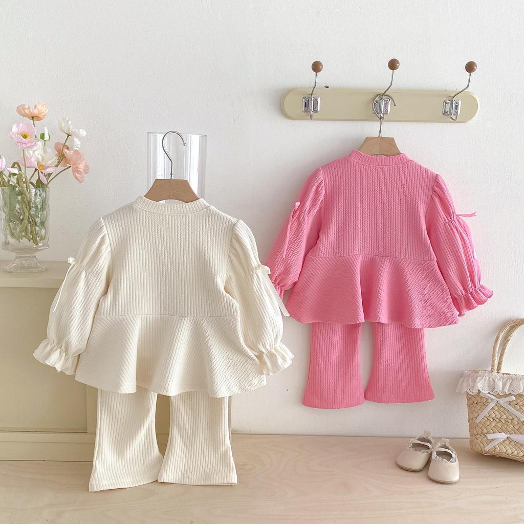 Herbstanzug für Kleinkind-Mädchen im koreanischen Stil mit Schleife - Baby-Rüschenoberteil & Schlaghosen-Set (Ankunft 2025)