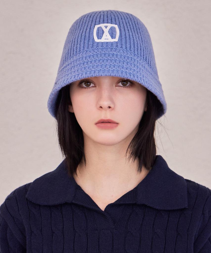 Bajal Va Square Applique Knit Bucket Hat Sky