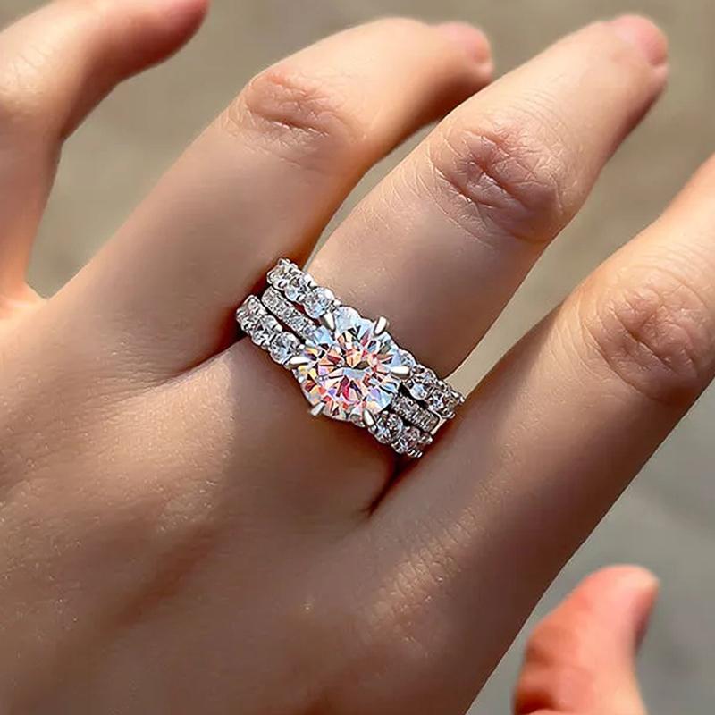 Huitan Sparkling Women Wedding Rings 3Pcs Set Crystal Cubic Zirconia Luxury Accessories for Engagement Party Fashion Jewelry