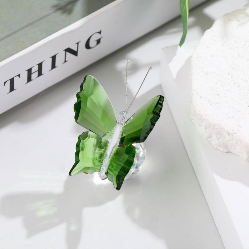 Crystal Cut Butterfly Ornament Decoration for Office Table Home Bedroom Crystal Ball Figurine Desk Table Window Ornaments Gifts