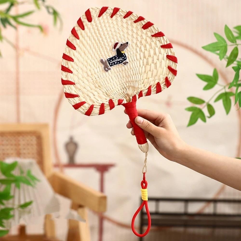 

Cartoon Straw Woven Fan Handmade Handheld Fan Creative Decorative Fan Gift Giving