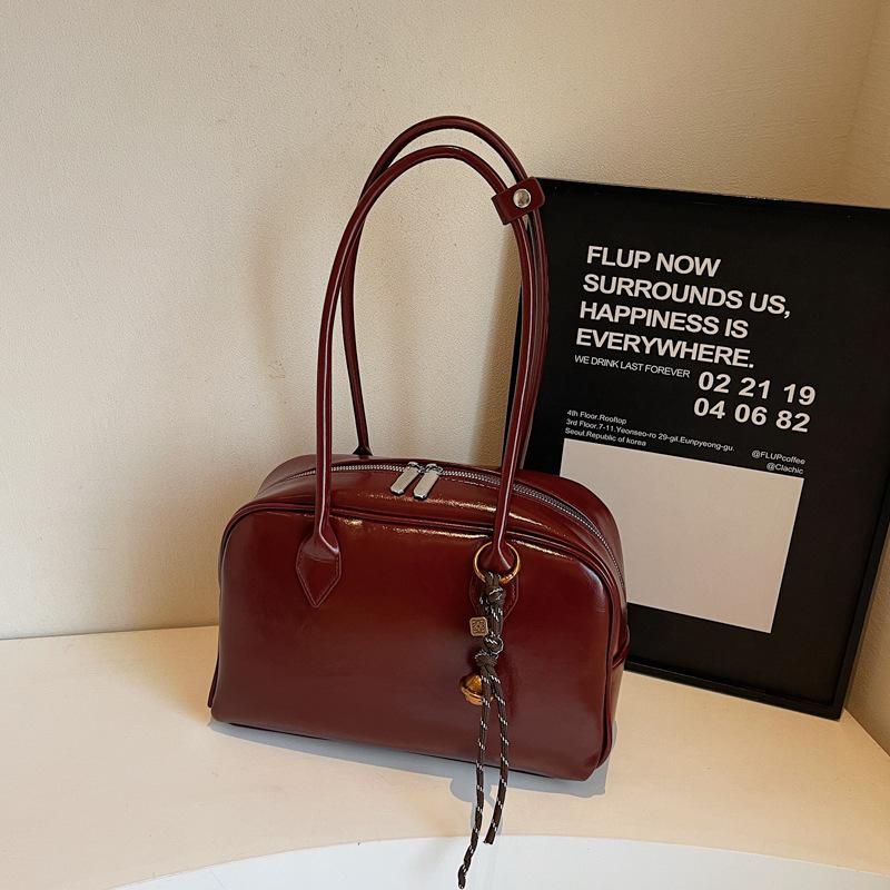 Autumn new retro fashion commuter underarm women's bag temperament personality large capacity portable tote bag
