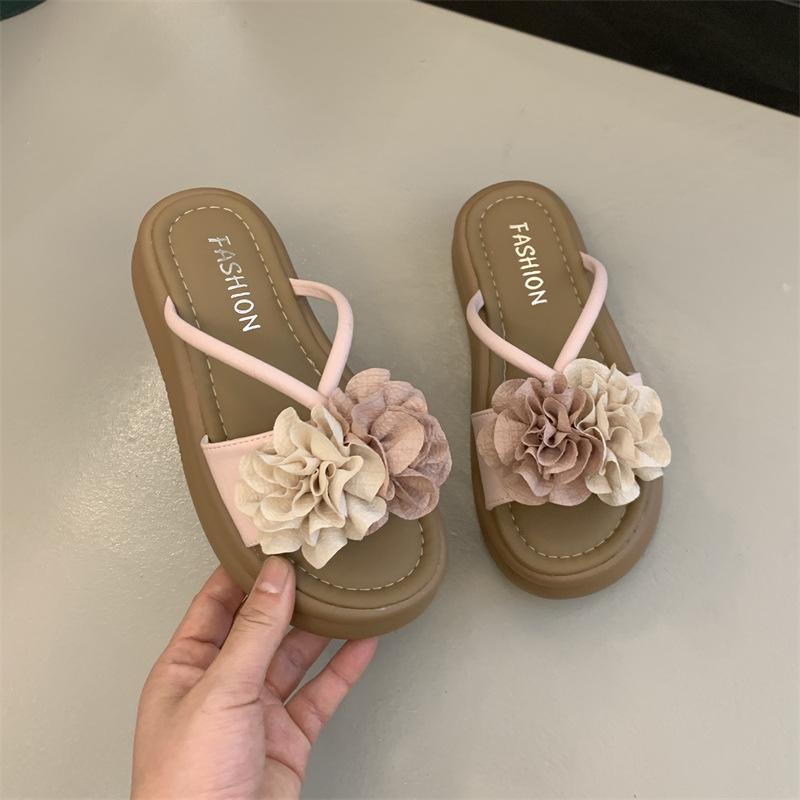 Chinelo plataforma flor bicolor moda feminina uso externo sola plana antiderrapante versátil moda estudante praia chinelos frescos