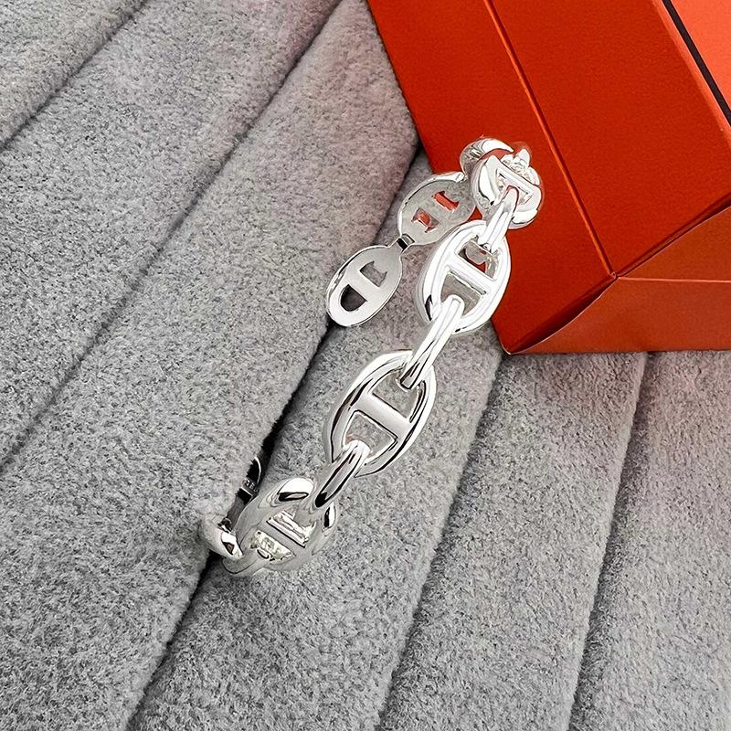 Женский блестящий браслет-свинка 2025: Простой, Высококачественный, Универсальный Модный Дизайн