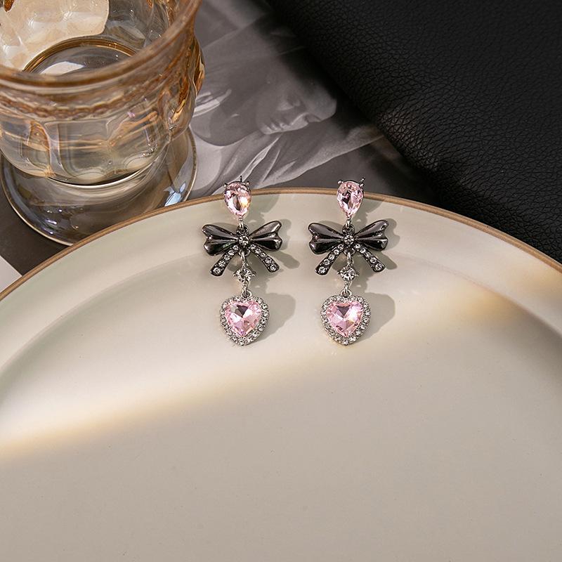 Pink Rhinestone Love Peach Heart Bow Knot Drop Earrings for Women Cool Dark Gothic Fashion Dangle Earrings Y2k Trendy Jewelry