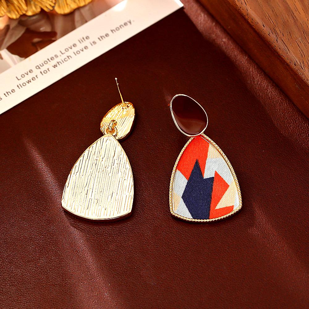 Maillard Coffee Enamel Drop Earrings - Vintage Hong Kong Style, High-End Fabric Pendants for Fall & Winter
