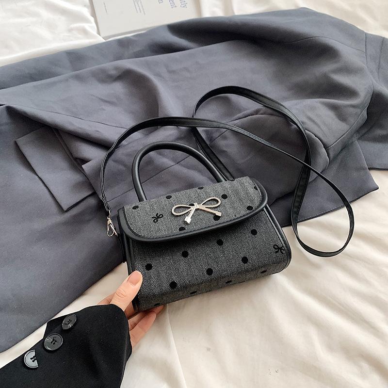 Bow bag women's 2025 summer shoulder messenger bag high-end portable square bag