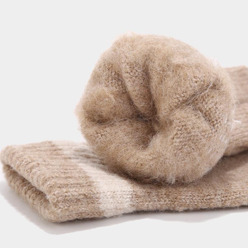 Winter Bow Decoration Hat Scarf Gloves Three Piece Set Sweet and Fashionable Anti Cold Warm Hat Set