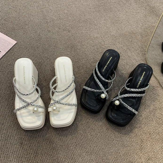 High-end French small slippers women's outer wear 2025 summer new thick heel beautiful high-soled high-heeled sandals