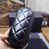 Chanel Schwarzer gesteppter PU-Leder Hartschalen-Sonnenbrillen-Etui