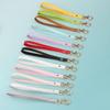Clutch Wrist Strap: Hand-Carry Rope for Water Bottles & Handbags, Short Style, Lightweight Accessory