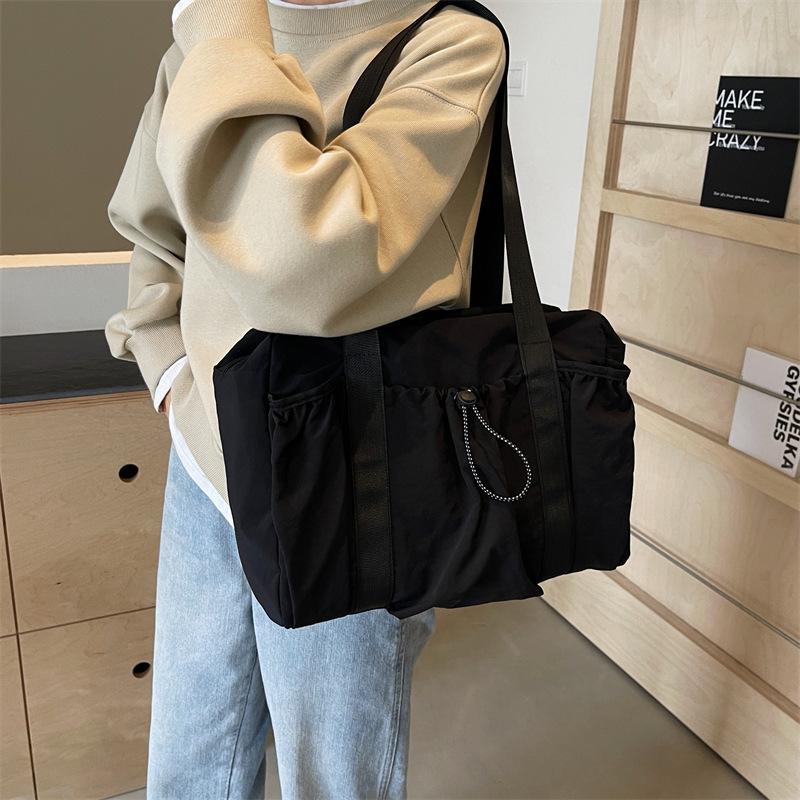 2025 New Large-capacity Bag Women's Fashion Casual Shoulder Travel Bag Versatile Premium Texture Portable Tote Bag