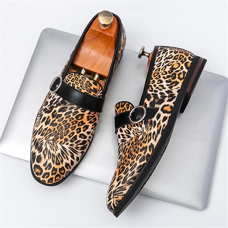 New Men's Pointed Leopard Pattern Loafter Tassels Leather Casual Shoes Male Formal Wedding Dress Homecoming Zapatos Hombre