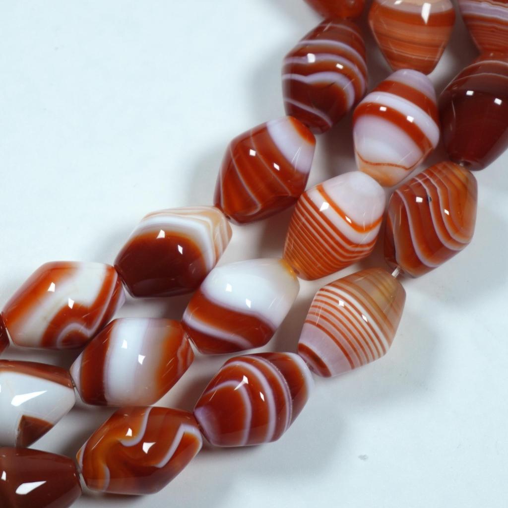 Natürliche Rote Achatperlen: Handgefertigte DIY Armbandzubehör und Anhänger-Materialien