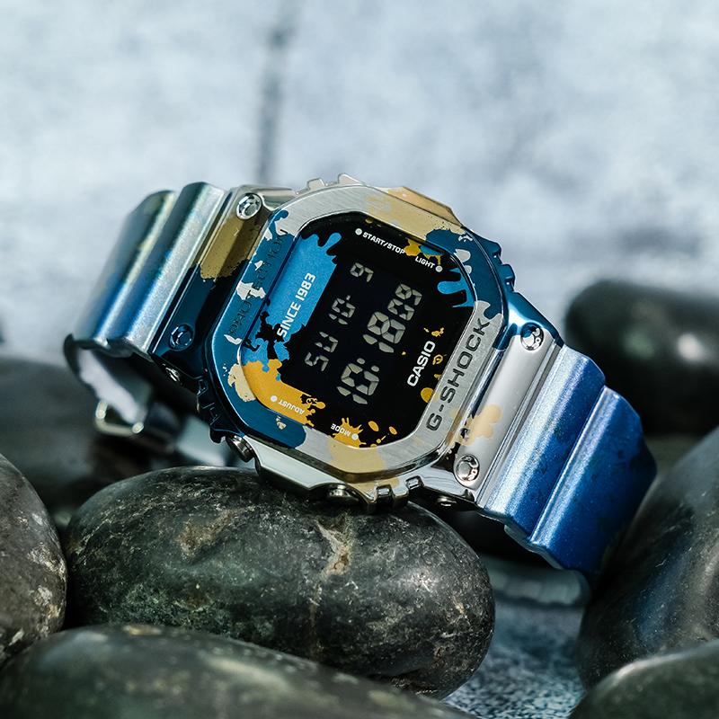 Casio 's 40th anniversary first release street graffiti style retro classic small square waterproof watch quartz movement resin strap GM-5600SS-1PR