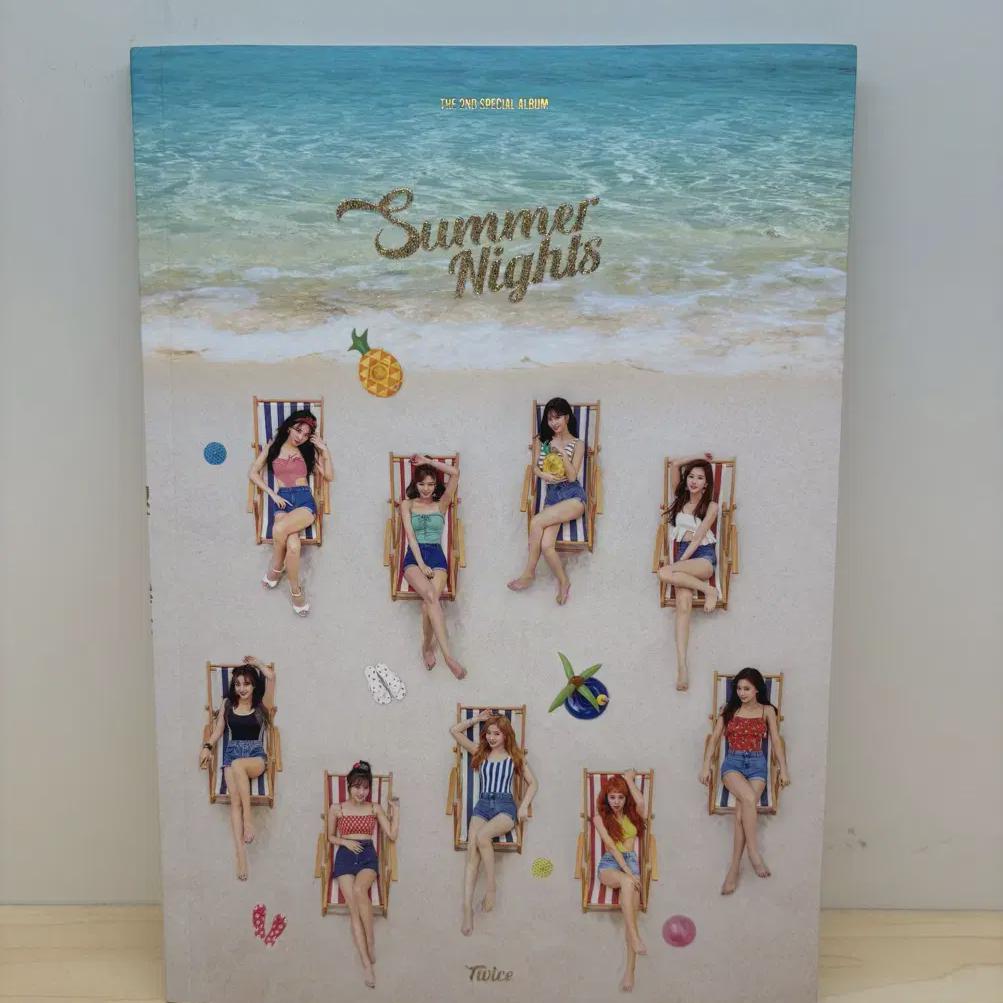 

Twice Незапечатанный альбом