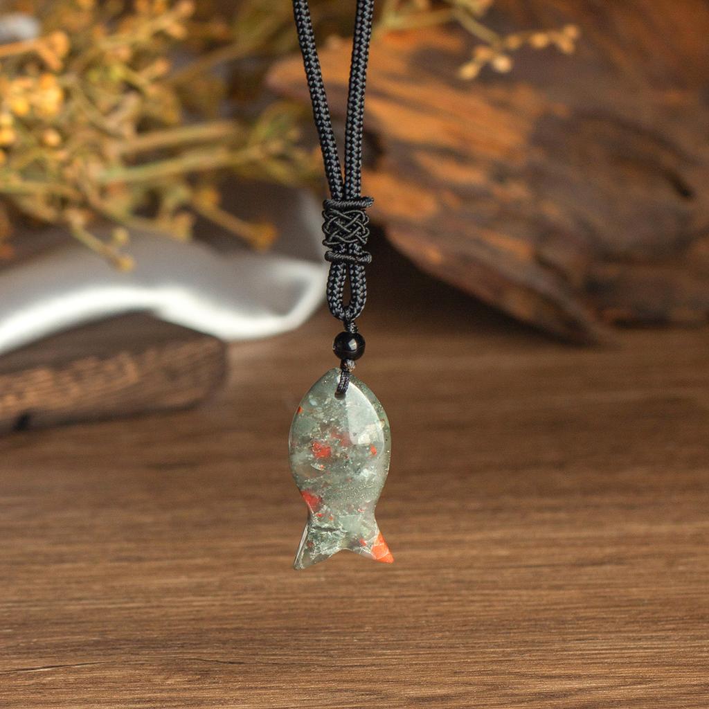 Natural crystal pendant, pink crystal, Dongling, woven fish brand necklace, jewelry