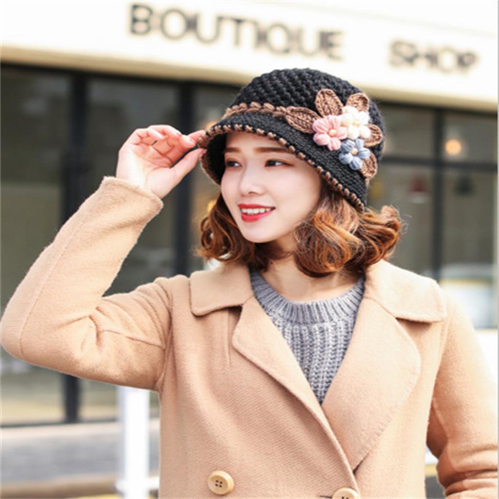 Factory direct sales woolen hat for women, knitted hat, warm ear protection, windproof headwear, plush lining, fashionable and v