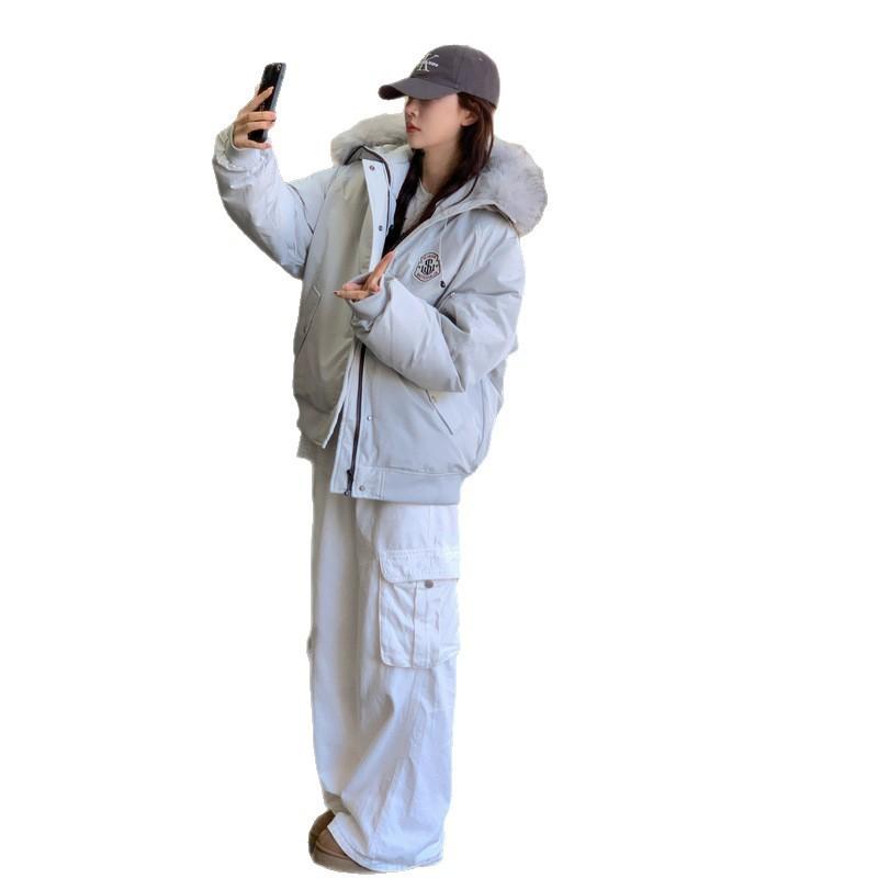 New winter coat, large cold-proof and warm fur-collared cotton-padded jacket, women's short thickened loose cotton-padded jacket.