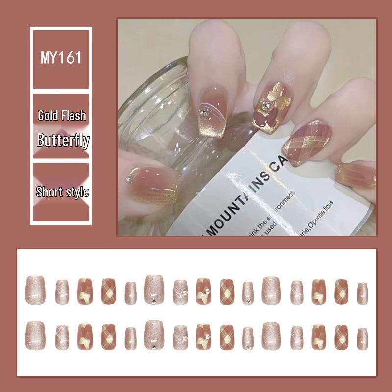 Chasing Light Cat's Eye Crystal Nails: Handmade, Detachable, Flash Diamond Design for Trendy, Stylish Looks.