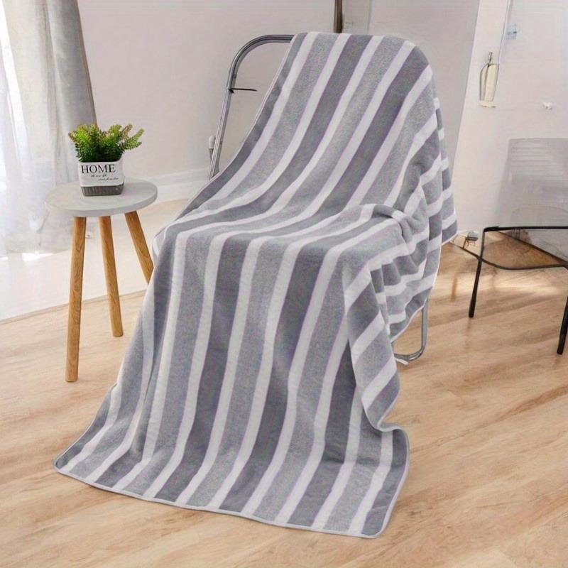 

1pcs Super Soft Coral Fleece Beach Towel Extra Large Lightweight Quick-Dry Bath Towel with Wide Stripe for Home Daily Use 70x140cm&1pc серый