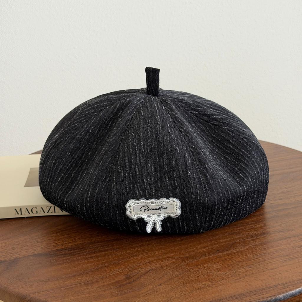 South Korean New Year's early autumn new sweet patch beret women's big head circumference showing face small painter hat