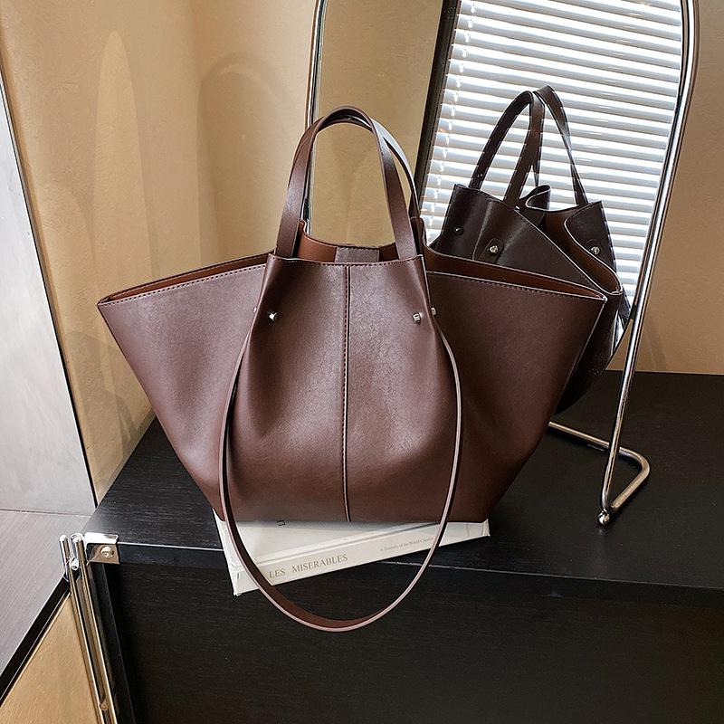 New women's tote bag, stylish and simple, suitable for commuting, large capacity, winged single-shoulder bag