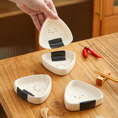 Disco di sapore triangolare per polpette di riso, semplicità, creativo, per la casa, piatto per immersione in pentola calda, disco di aceto, delizioso piatto in ceramica con pois di sesamo