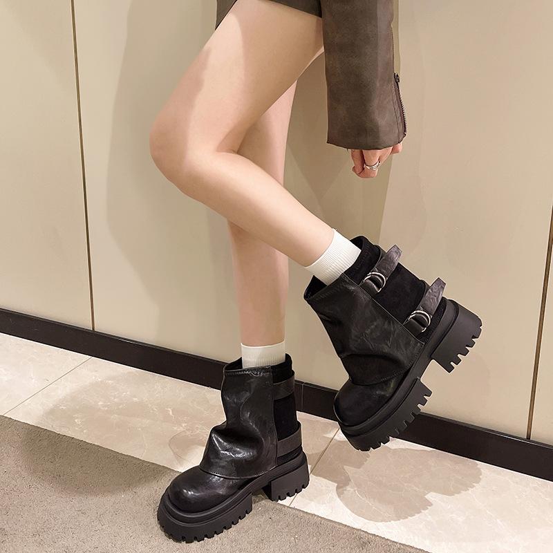 Large Size Women's Shoes 41 To 43 Wide Fat Feet Platform Martin Boots Women's Autumn and Winter Fashion Pants Boots Handsome Locomotive Short Boots 42