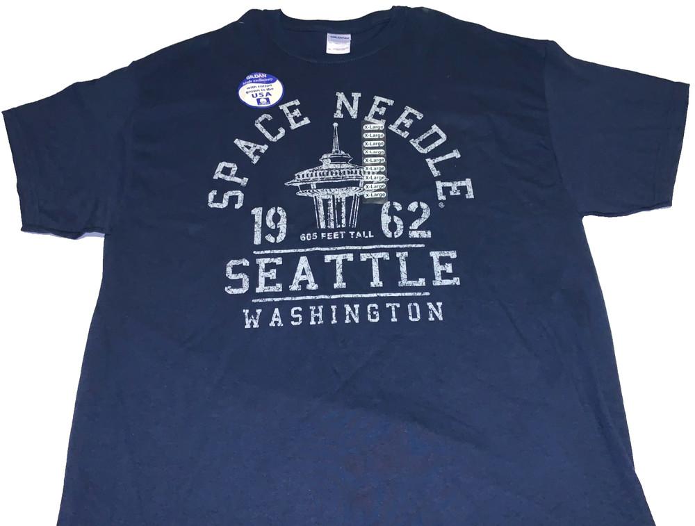 Space Needle Seattle Washington 605 Feet Tall Landmark T-Shirt New! NWT XL Unisex T-Shirt L