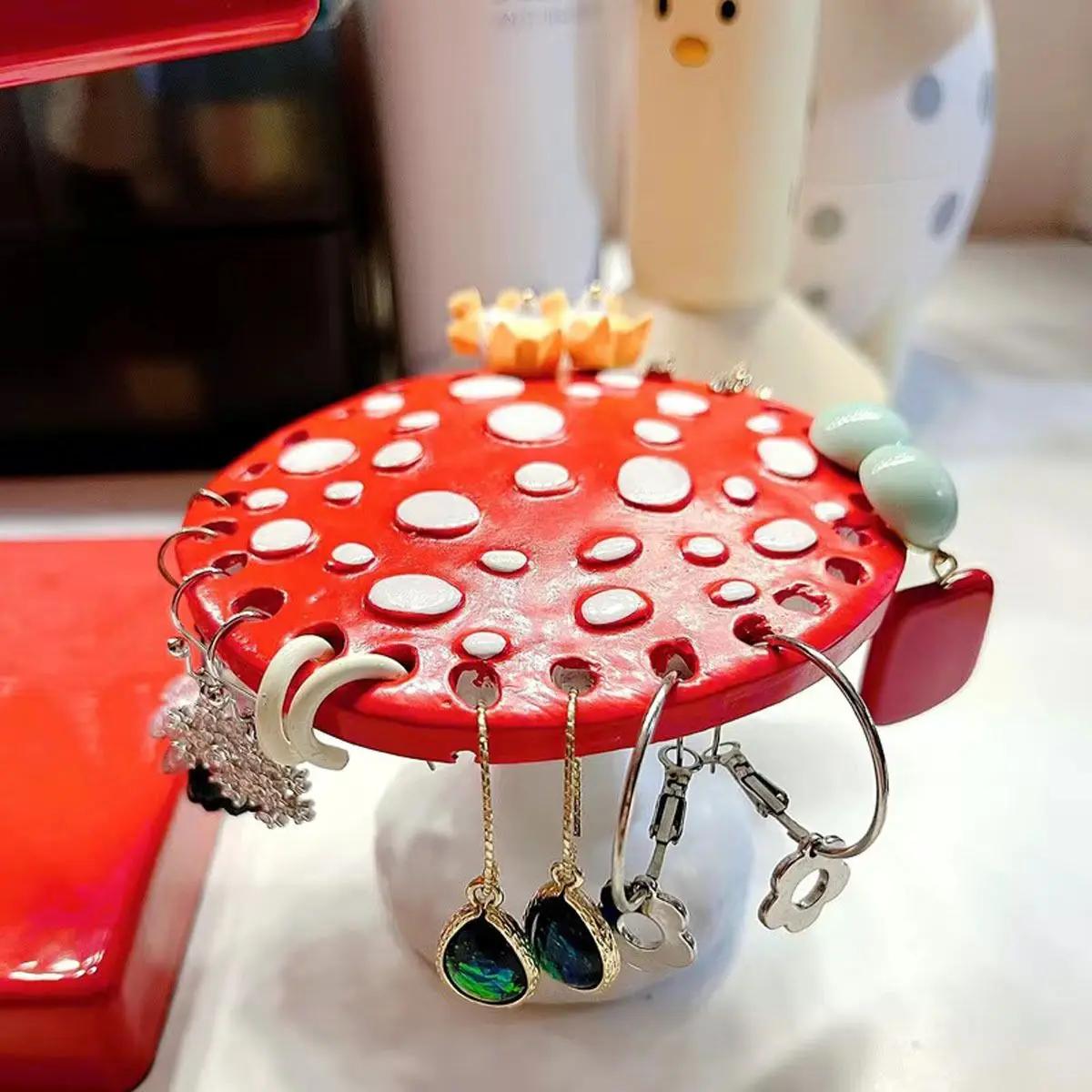 Creative Resin Mushroom Shape Earring Rack Handicraft Ornaments Dresser Desktop Jewelry Storage Mushroom Tray Home Decoration