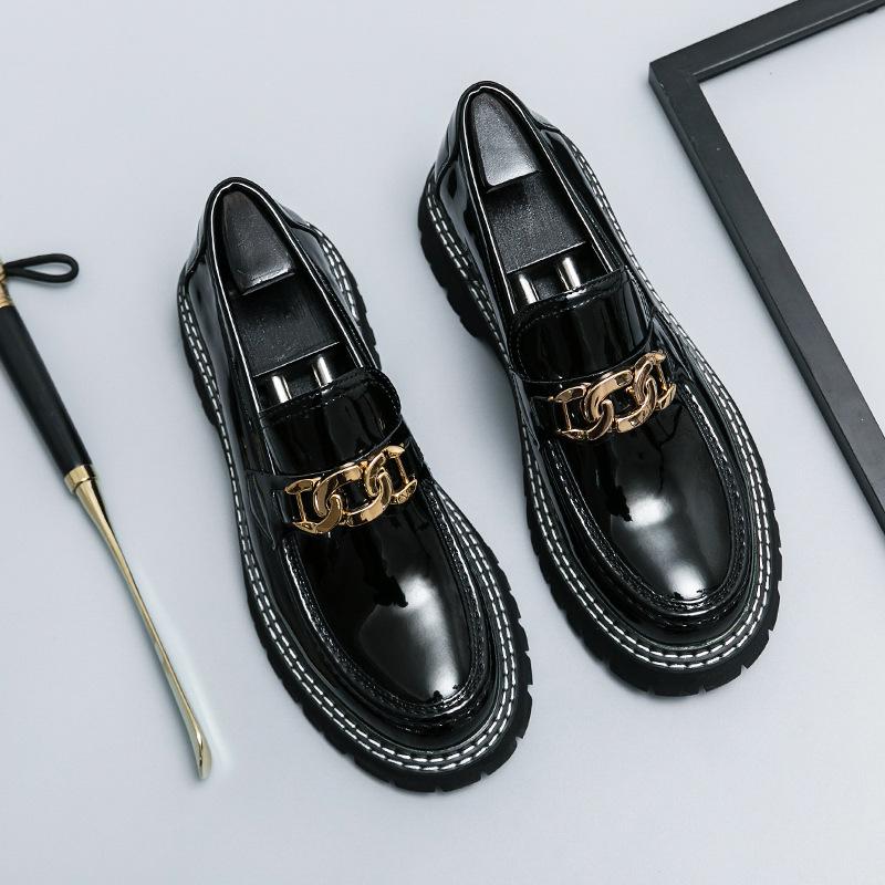 Scarpe di lusso in pelle di alta gamma, senso di alta gamma nel Regno Unito, casual rialzate con suola spessa lucida