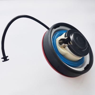 Neuer Ersatz für Mercedes-Benz W176 W117 X156 W205 W213 A2224700105 Tankdeckel