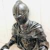 Wall Toilet Paper Holders Medieval Statue Knight Toilet Paper Dispenser Vintage Roll Paper Stand for Bathroom Toilet
