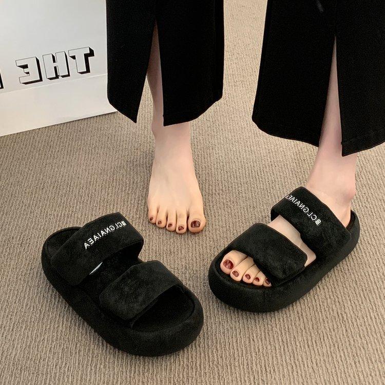 Thick-bottomed Heightening One-word Slippers for Women's 2025 Summer New Fashionable Outer Wear Non-slip and Shit-stepping Velcro Cool Slippers