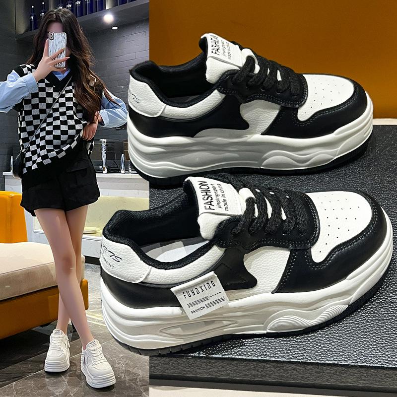 Little White Shoes with Thick Soles Women's 2024 Spring New Fashionable and Comfortable Board Shoes Sneakers Women
