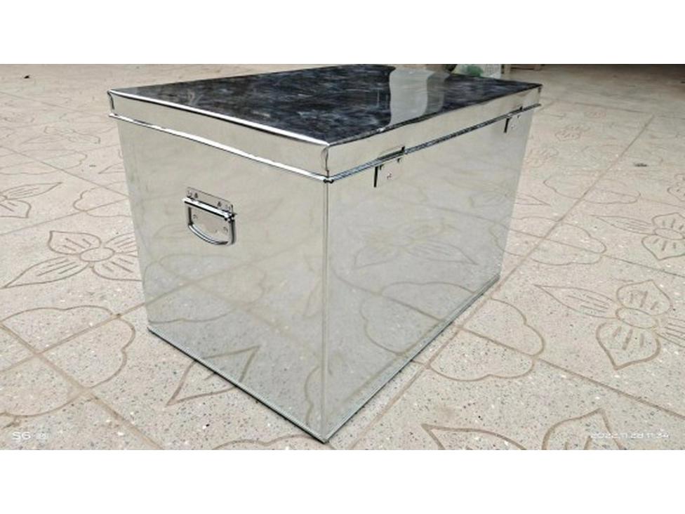 Galvanized White Iron Lockable Tool and Storage Box