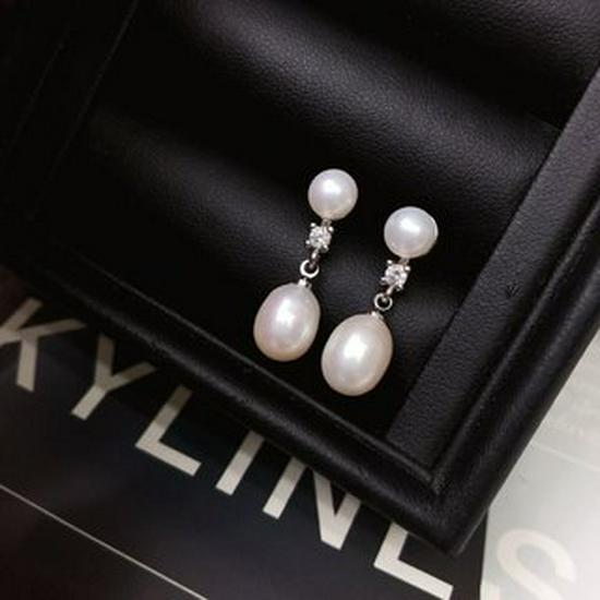 Freshwater Double Pearl Stud Earrings – Niche Luxury, Novel and Simple Design, TikTok Style