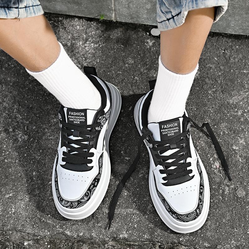 Men’s Casual Skateboarding Shoes Running Shoes Jogging Sneakers Lightweight Students Basketball Shoes Plus Size