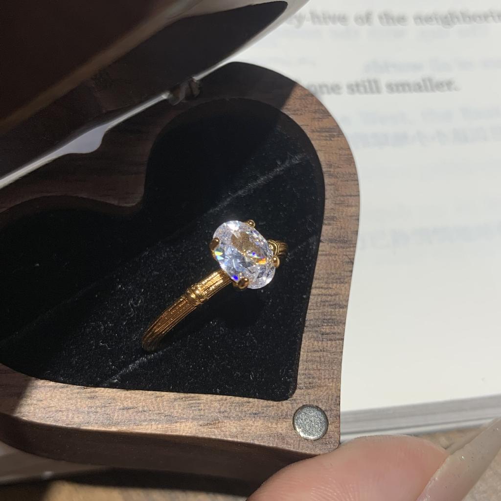 Patnon Oval Pigeon Egg Ring Niche Premium Couple Ring Super Flash Proposal Ring