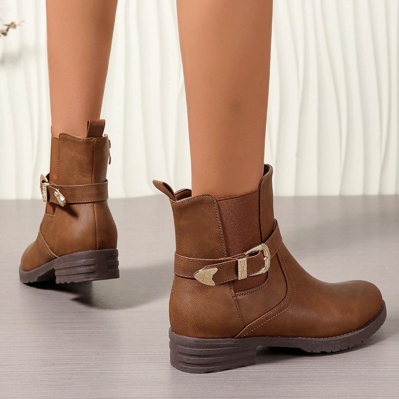 Novas Botas de Cano Curto Populares com Fivela Retro e Tira para Mulheres Salto Baixo Plataforma Marrom Botas de Couro Femininas Outono Zíper Lateral Botas Curtas