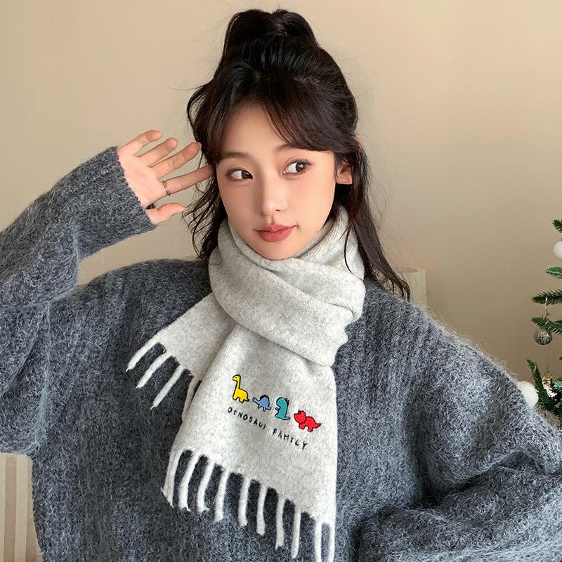 Scarf women's winter new knitted wool scarf red warm and cold New Year's Christmas embroidery shawl