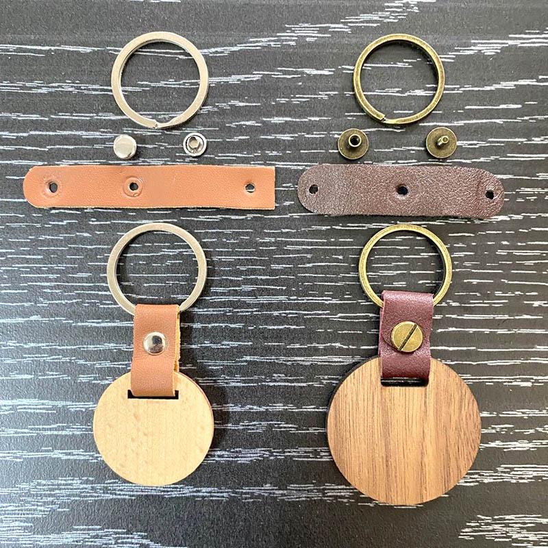 Creative Wooden Keychain & Charm: DIY Car Pendant & Gift Souvenir