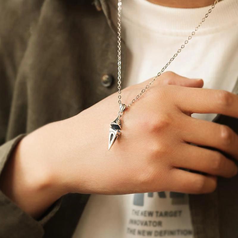 Mprainbow Stilvolle Halsketten mit blauem Stein für Männer, Halsband mit geometrischem Anhänger aus Edelstahl, Geschenk zum Valentinstag und Geburtstag für ihn